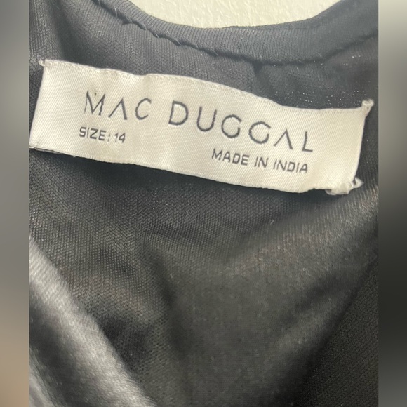 Mac Duggal Black with cream Pearl One Shoulder Gown Size 14 - Picture 13 of 15